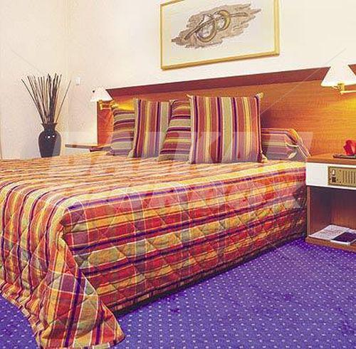 holiday in Golden Star