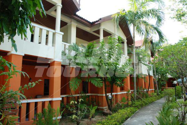 почивка в Hyton Leelavadee Resort Hotel