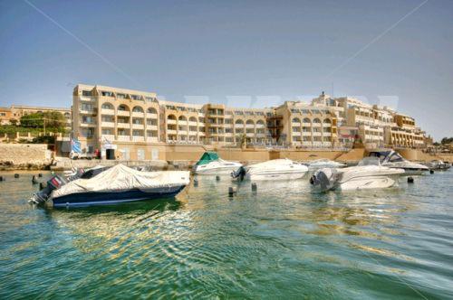 holiday in Marina Hotel Corinthia Beach Resort