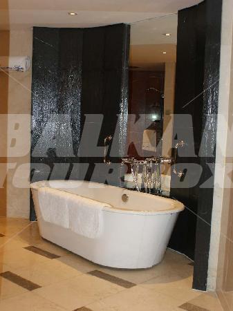 holiday in Le Meridien She Shan