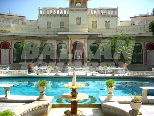 holiday in Shiv Niwas Palace