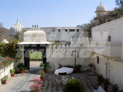 holiday in Shiv Niwas Palace