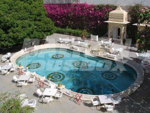 holiday in Shiv Niwas Palace