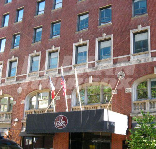 почивка в Renaissance by Marriott Des Moines Savery