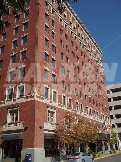 почивка в Renaissance by Marriott Des Moines Savery