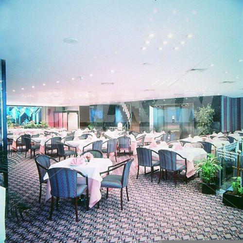 почивка в Nova Plaza Crystal