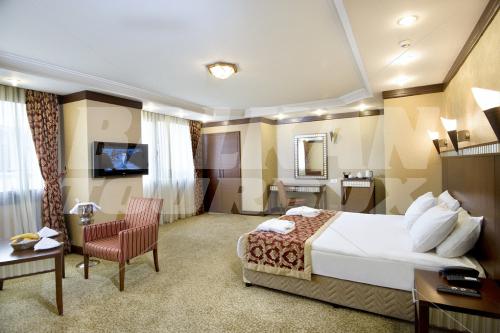 почивка в Nova Plaza Crystal