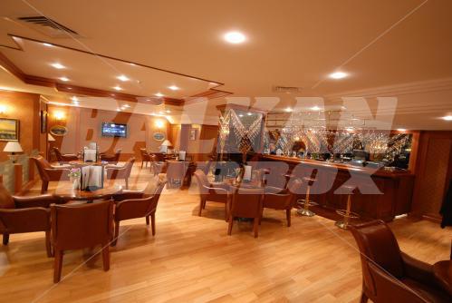 почивка в Nova Plaza Crystal