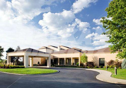почивка в Courtyard by Marriott Kansas City South