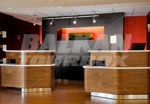 почивка в Courtyard by Marriott Kansas City South