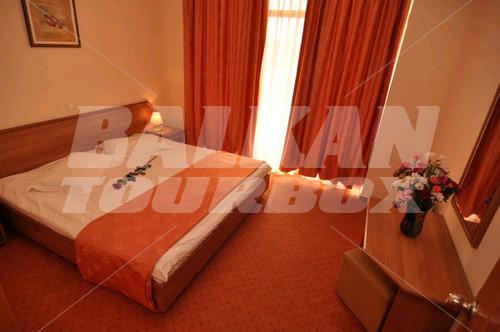 почивка в Oxford - Mamaia