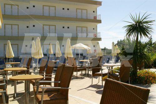 holiday in Nicolas Villas