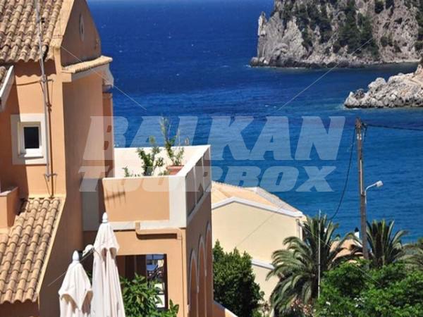 почивка в Philoxenia Hotel