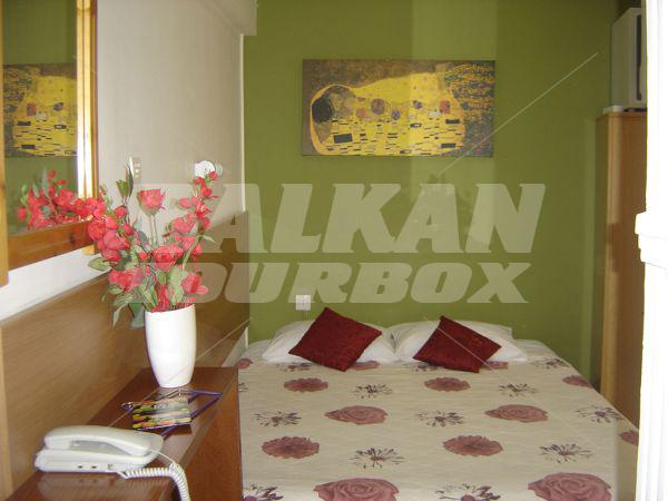 holiday in Thalia Apartments
