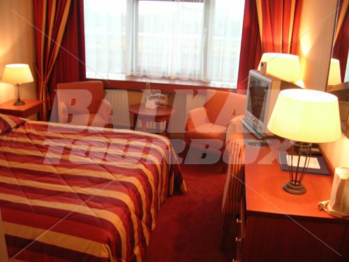 почивка в Golden Tulip Leiden Centre