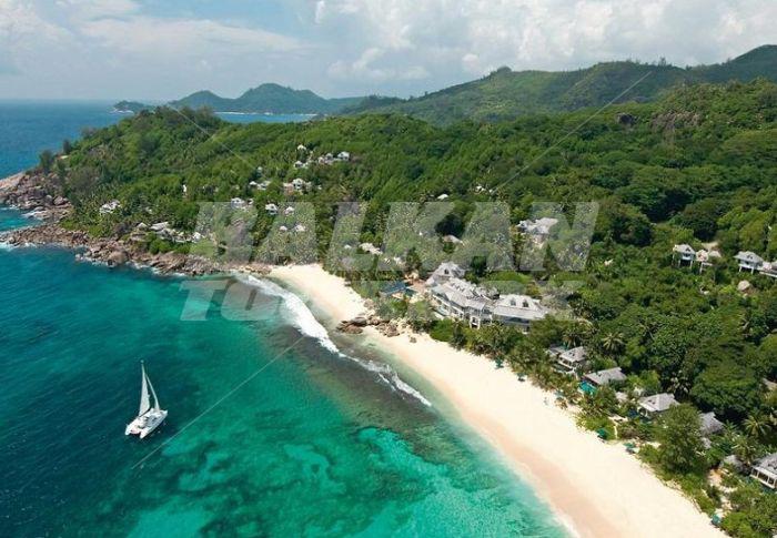 holiday in Banyan Tree Seychelles Resort