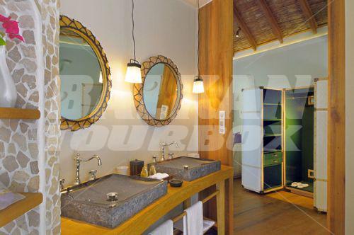 почивка в Constance Moofushi Resort