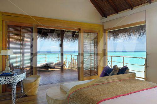 почивка в Constance Moofushi Resort