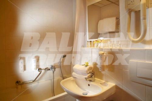 holiday in OREA Voronez I