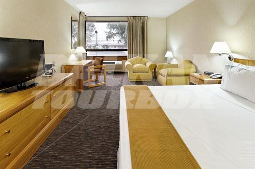 почивка в Holiday Inn Express Temuco