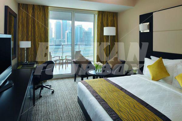 почивка в Movenpick Hotel Jumeirah Lakes Towers