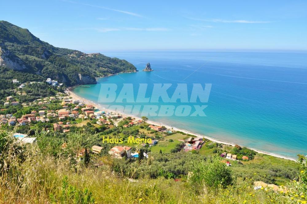 holiday in Studio apartments Maria with pool in Agios Gordios Beach