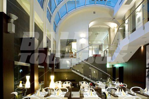 holiday in Best Western Premier Hotel Parlament