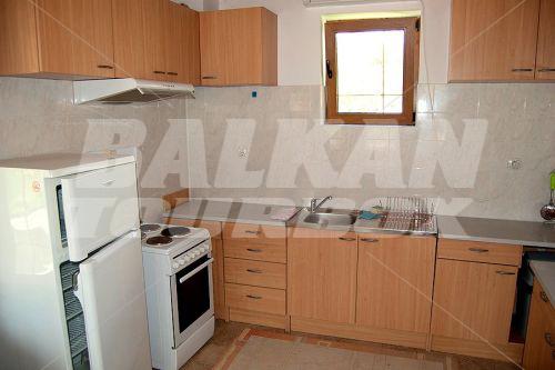 holiday in Complex Ristanite