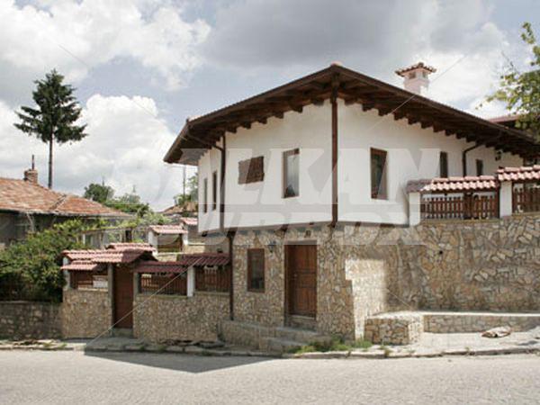 holiday in Complex Ristanite
