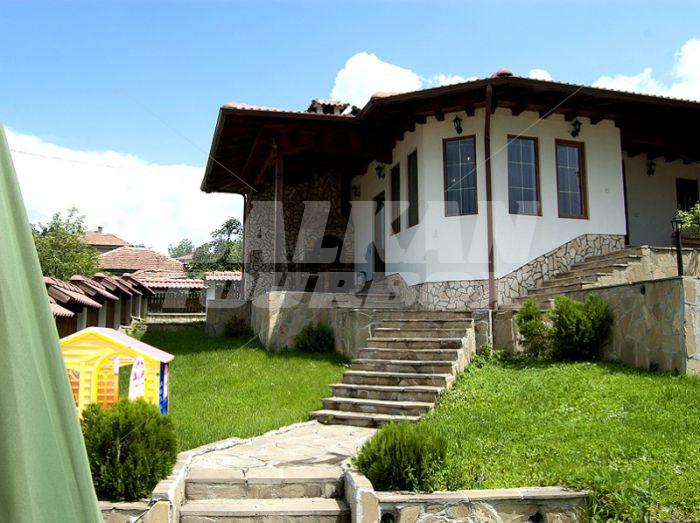 holiday in  Complex Ristanite
