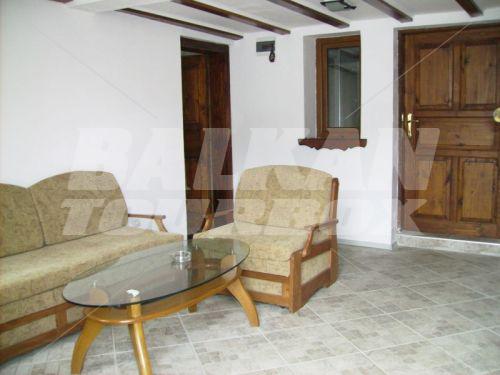 holiday in Complex Ristanite