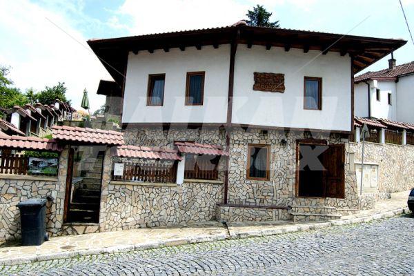 holiday in Complex Ristanite