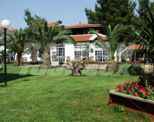 holiday in Porfi Beach
