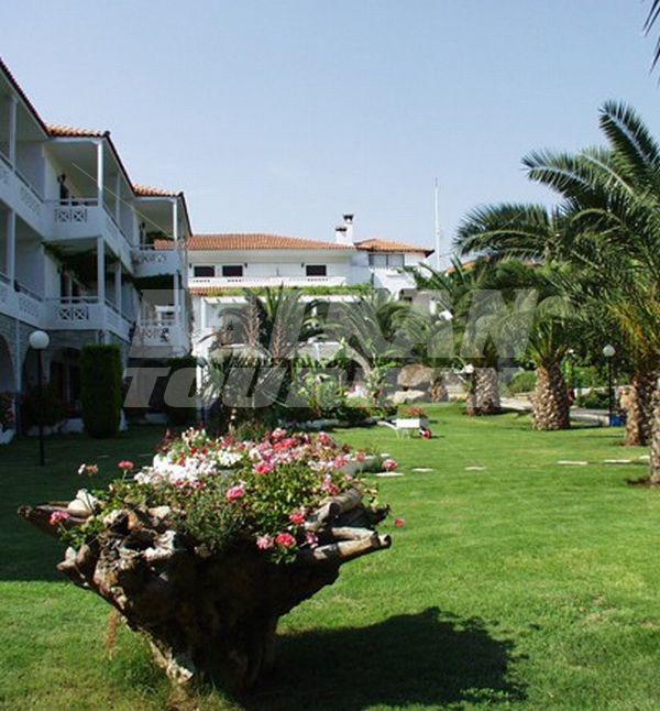 holiday in Porfi Beach