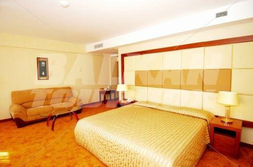 holiday in Kempinski Khan Palace
