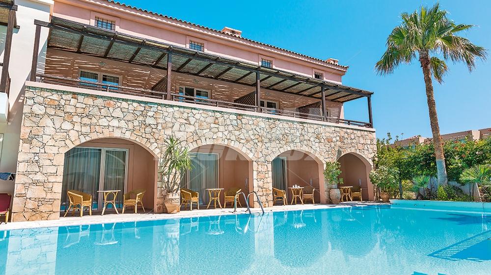 holiday in Grand Leoniki Residence by Grecotel