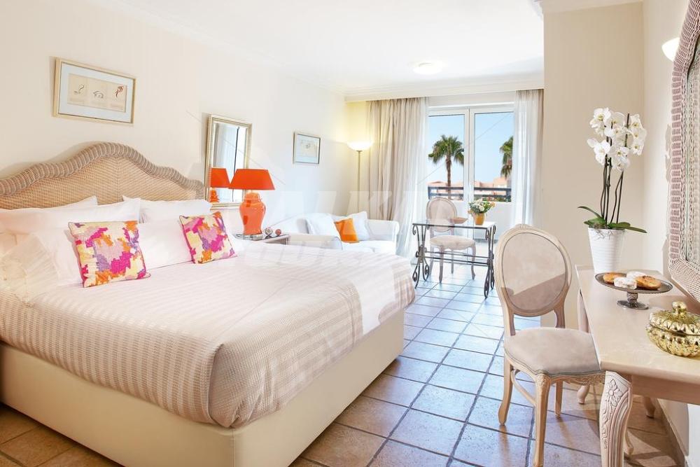 holiday in Grand Leoniki Residence by Grecotel