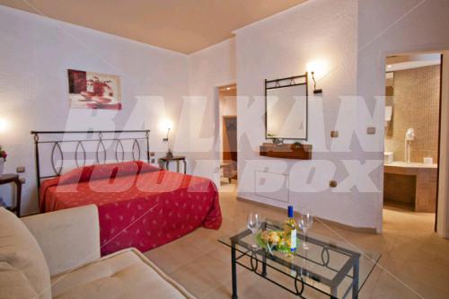 почивка в Aegialis Hotel and Spa