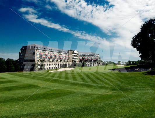 почивка в The Celtic Manor Resort