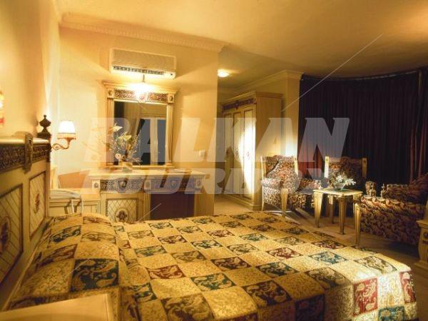 holiday in Orient Palace