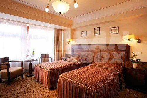 почивка в Best Western Premier Majestic Plaza