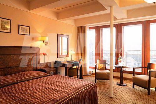 почивка в Best Western Premier Majestic Plaza