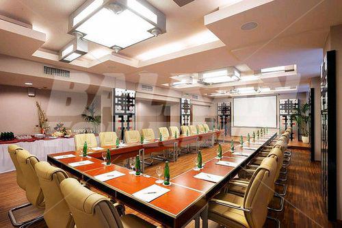 почивка в Best Western Premier Majestic Plaza