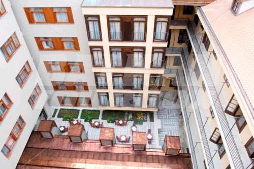 почивка в Best Western Premier Majestic Plaza