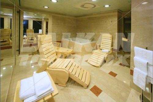 почивка в Best Western Premier Majestic Plaza