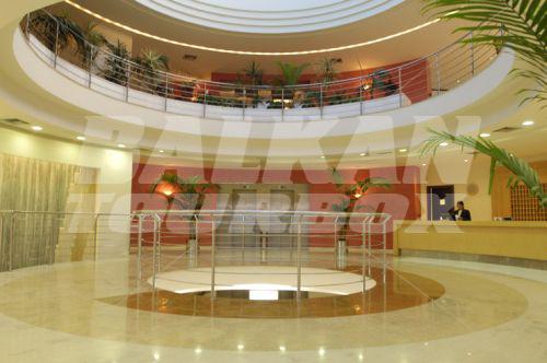 holiday in Grand Hotel Holiday Resort
