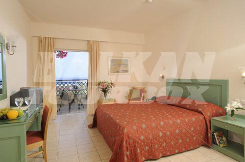 holiday in Grand Hotel Holiday Resort