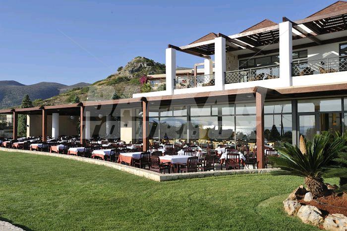holiday in Grand Hotel Holiday Resort