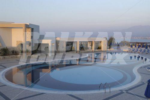 holiday in Grand Hotel Holiday Resort