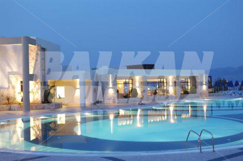 holiday in Grand Hotel Holiday Resort